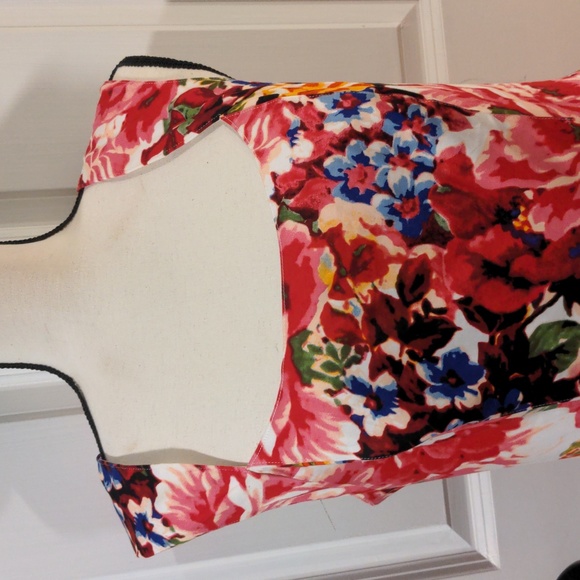 Maggy London midi dress - Picture 3 of 16